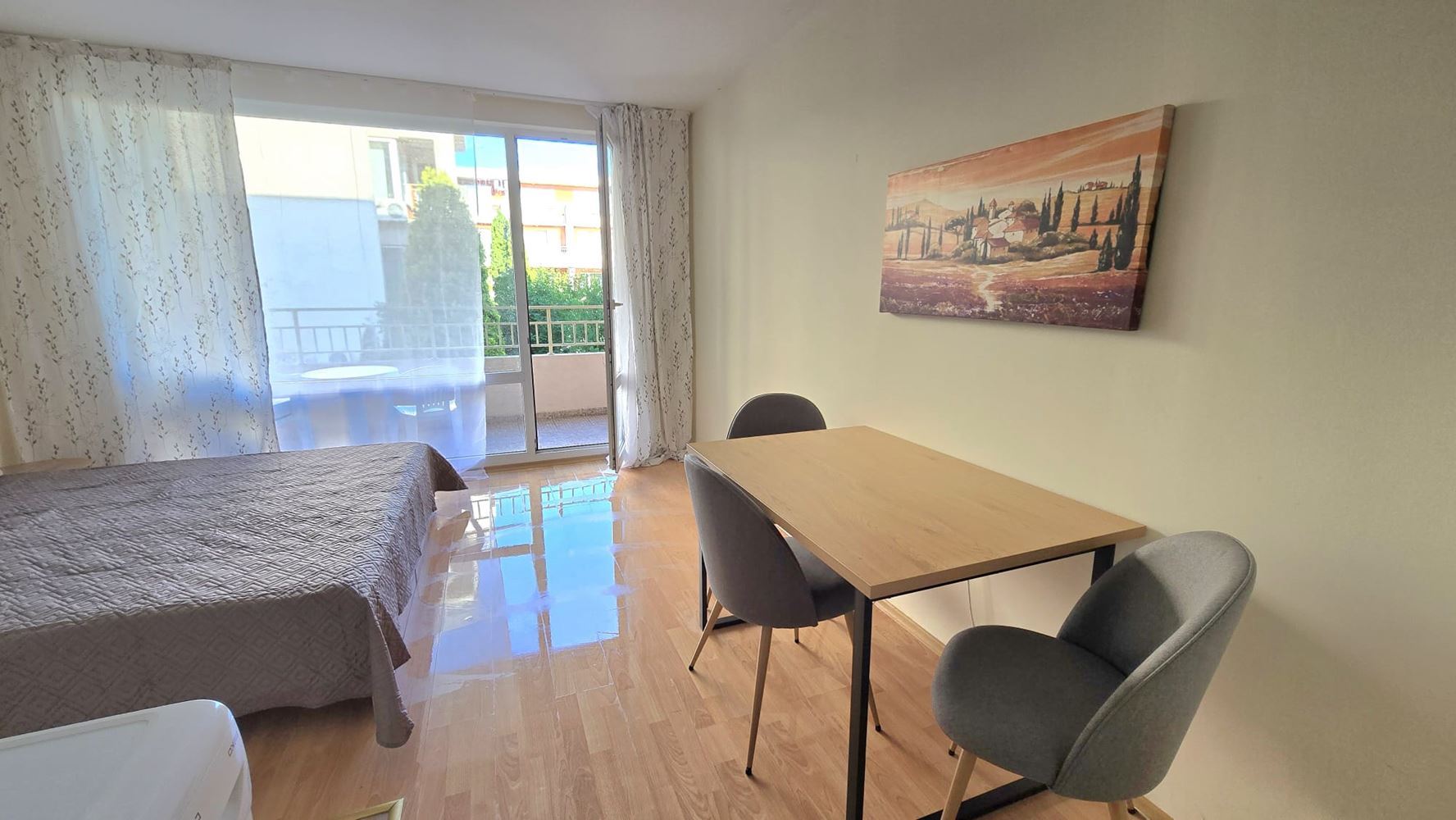 Bright Studio with Pool View in a Modern Complex in Sunny Beach