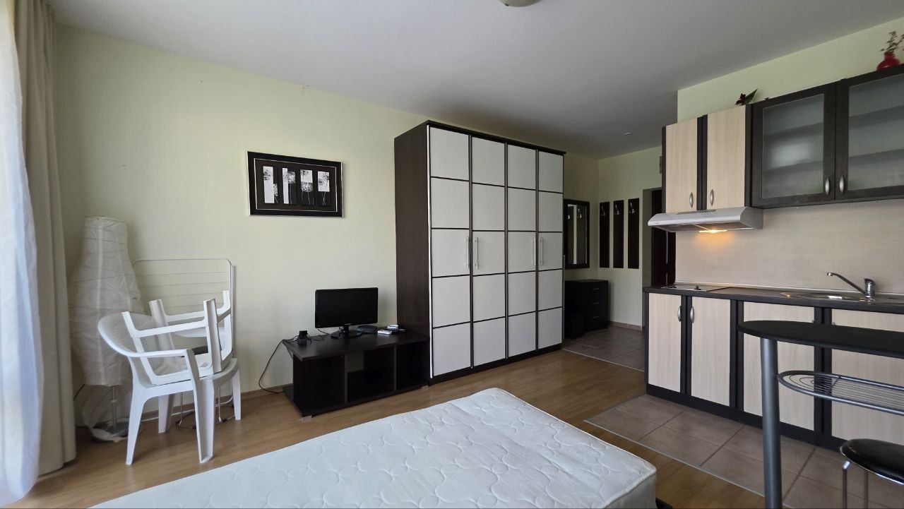Practical and cozy studio in Sunny Beach – comfort and tranquility with a pool view