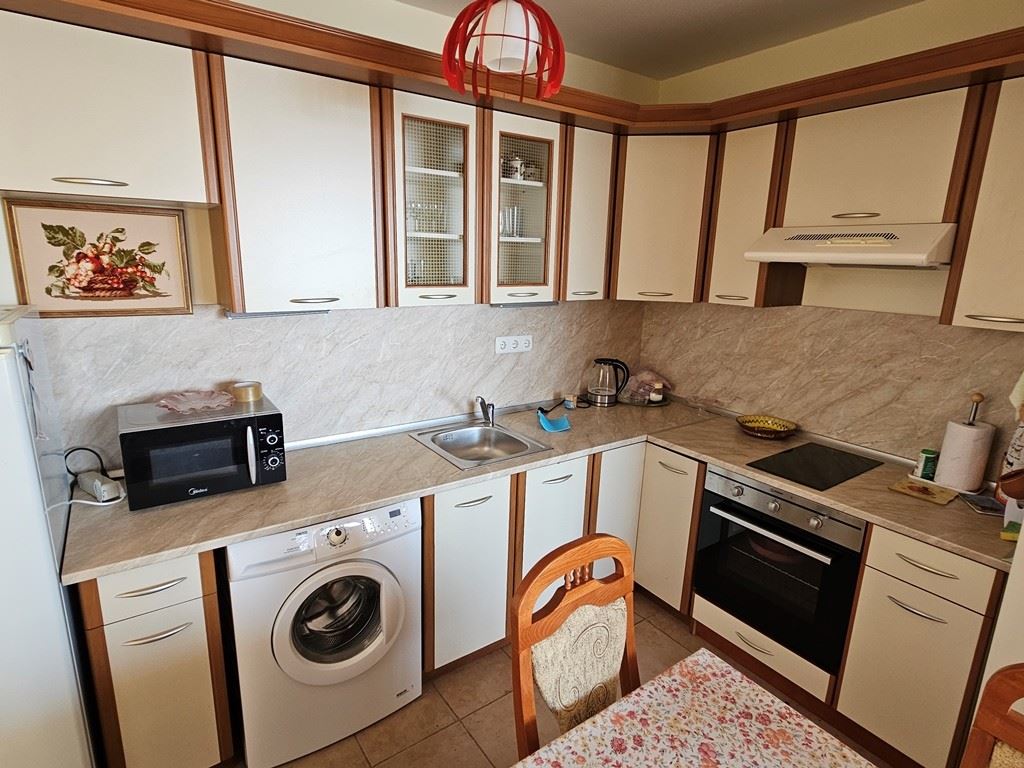 Sveti Vlas, beachfront – panoramic one-bedroom apartment with sea view from every room