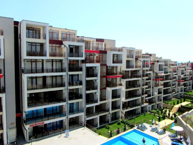Studio with Pool View in Sveti Vlas – an Excellent Option for Investment, Living or Summer Holidays