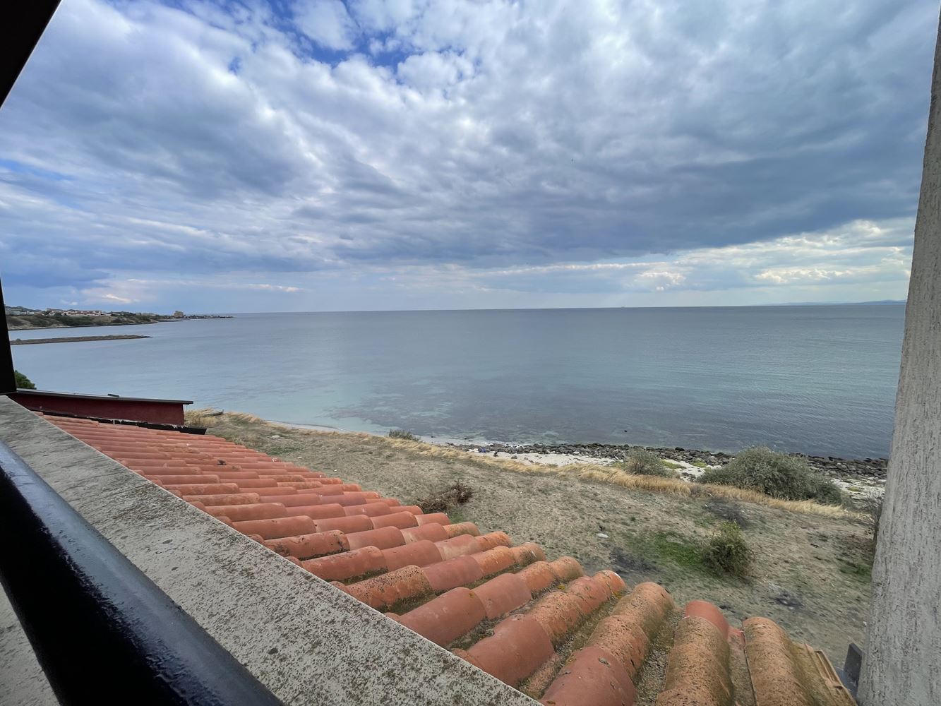 First Line in Aheloy – Apartment with Direct Sea View in a Luxury Complex