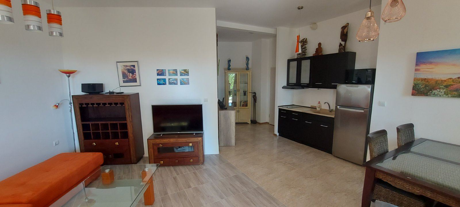 First line in Aheloy – one-bedroom apartment with panoramic sea view, private garden and excellent amenities