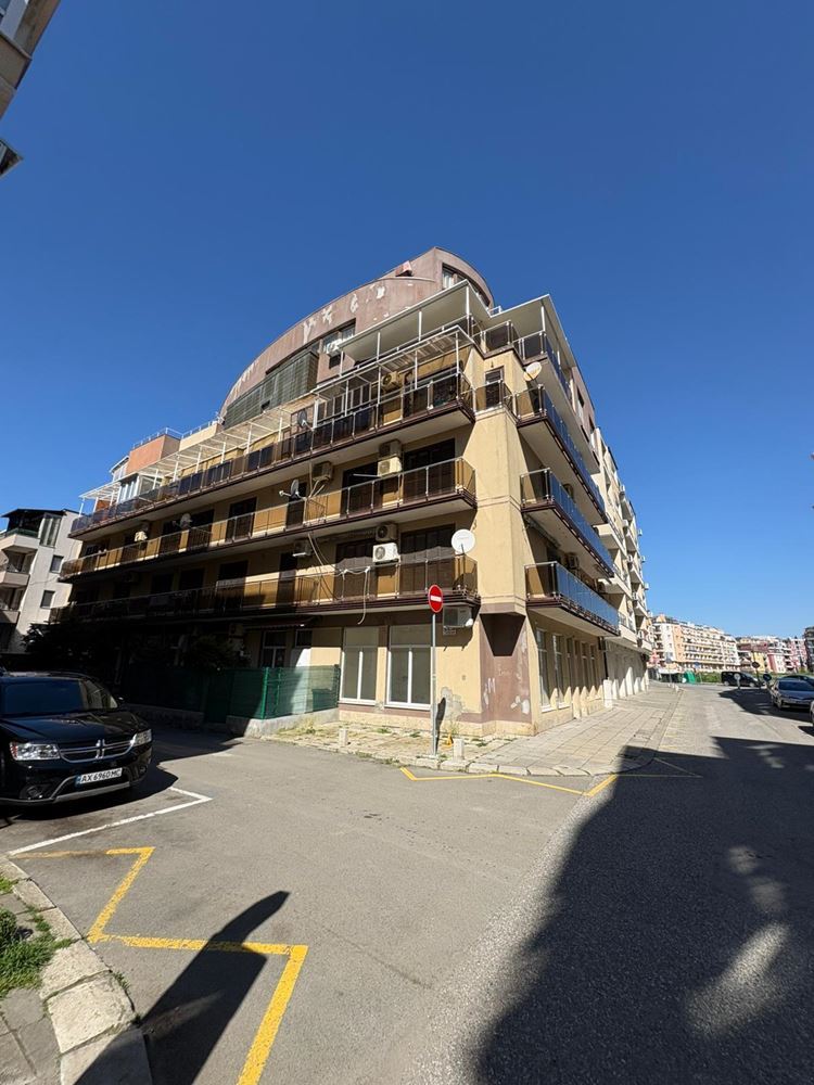 Spacious studio in the heart of Pomorie Old Town – just steps from the sea