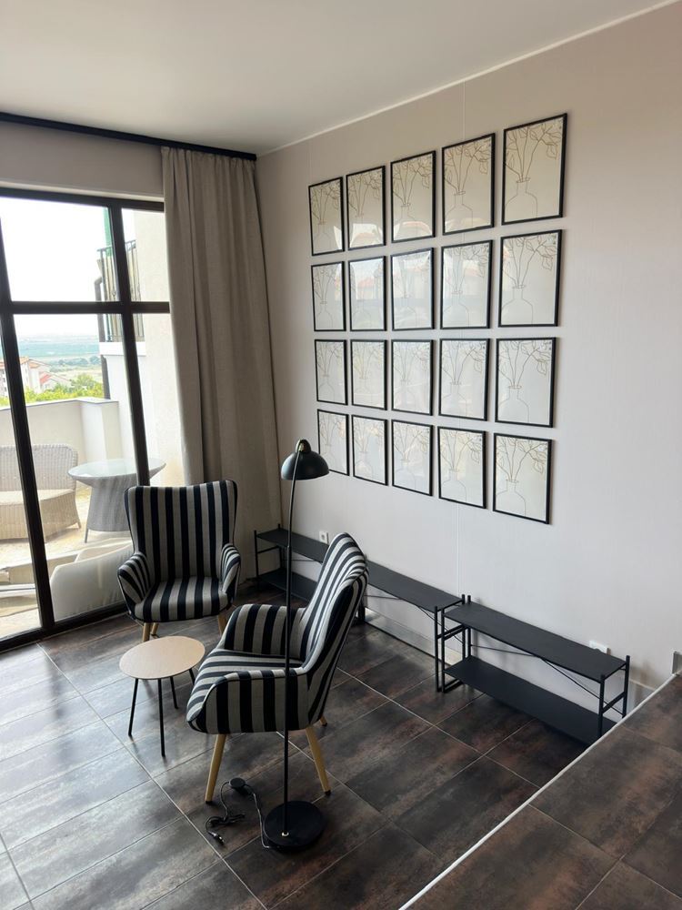Spacious three-bedroom apartment with sea view – no maintenance fee in the quiet part of Sunny Beach