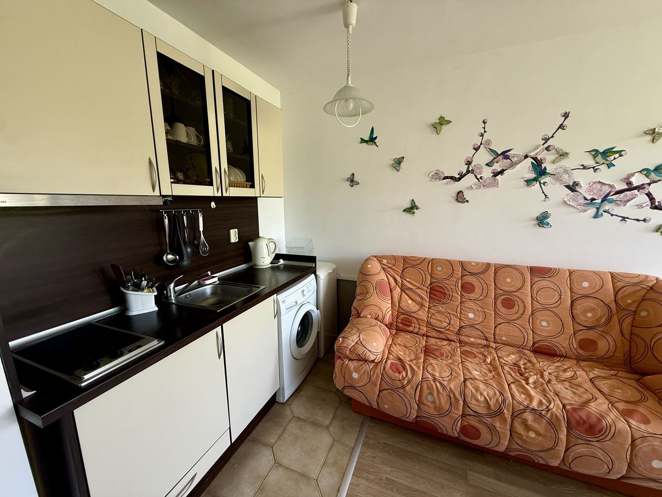 Cozy and fully furnished studio in Sveti Vlas – a perfect home by the sea with a low maintenance fee