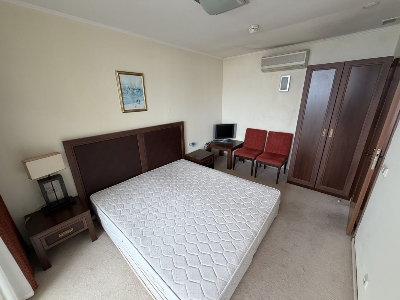 Two-bedroom apartment in Pomorie with frontal sea view – luxury living on the beachfront