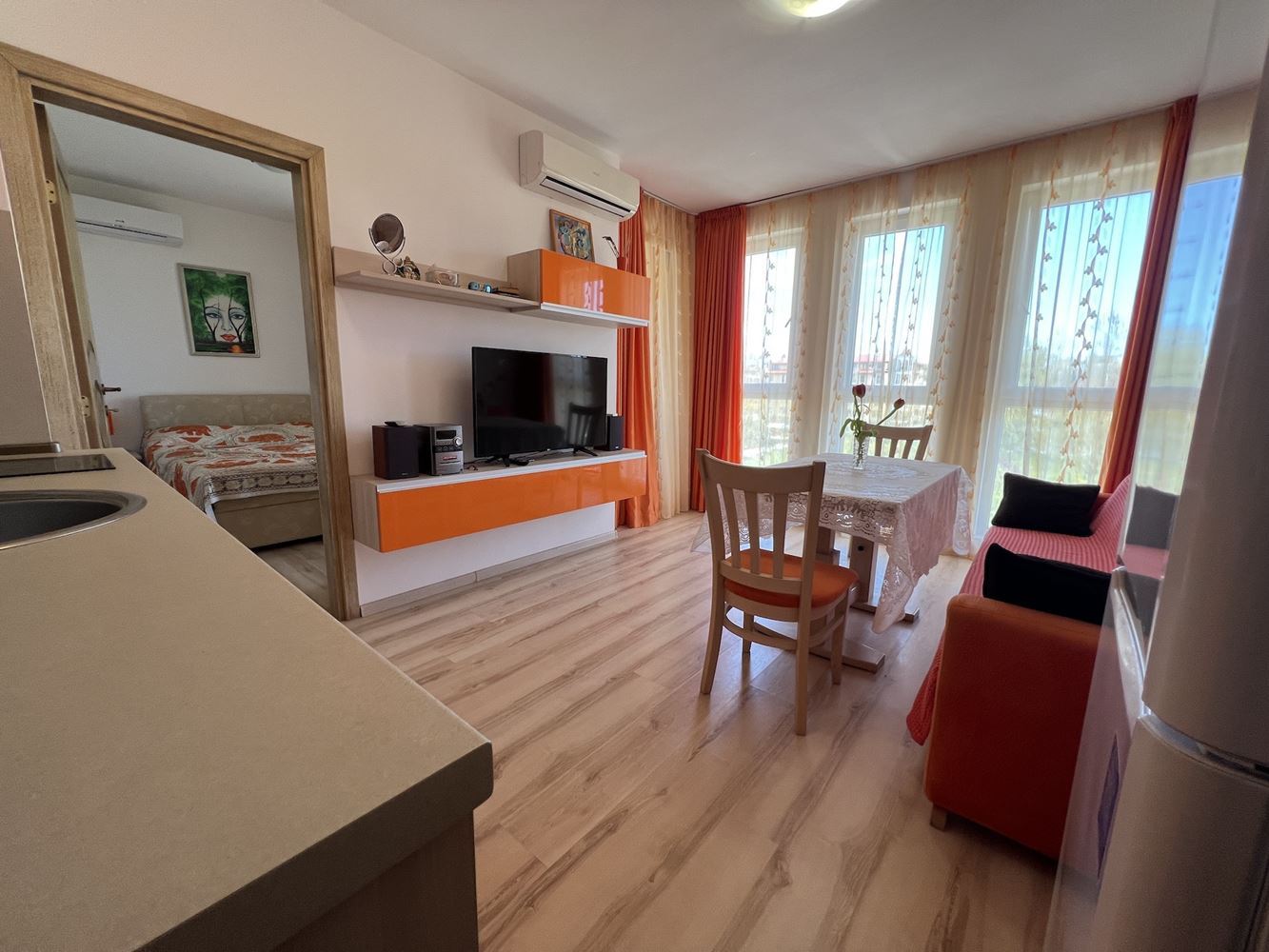 Sunny one-bedroom apartment in Sunny Beach – fully furnished, with an excellent location close to the beach