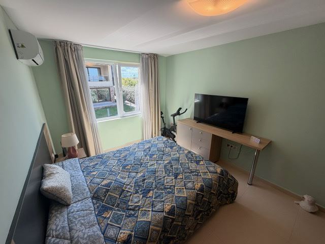 Spacious Apartment with 2 Bedrooms on the First Sea Line with Frontal Panoramic Sea View