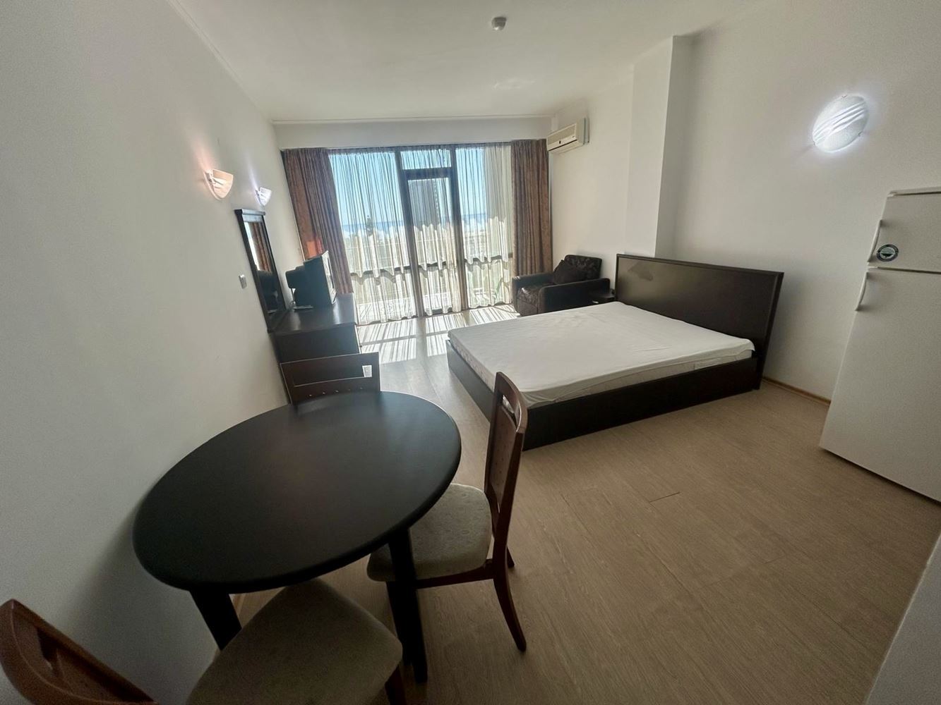 Sunny Beach – spacious studio with sea view only 200 m from the beach