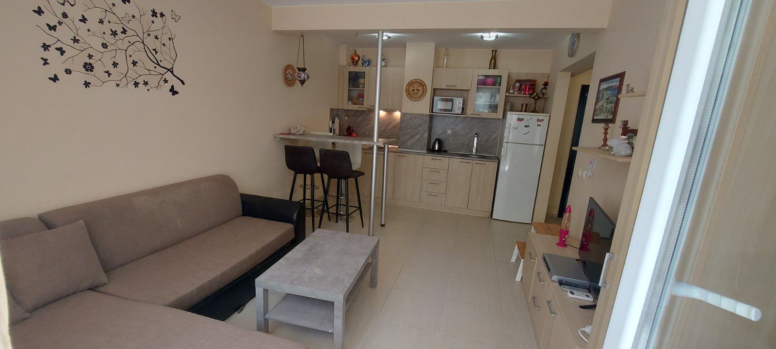 Cozy Apartment Near the Sea with a Spacious Terrace and Low Maintenance Fee Between Sunny Beach and Sveti Vlas