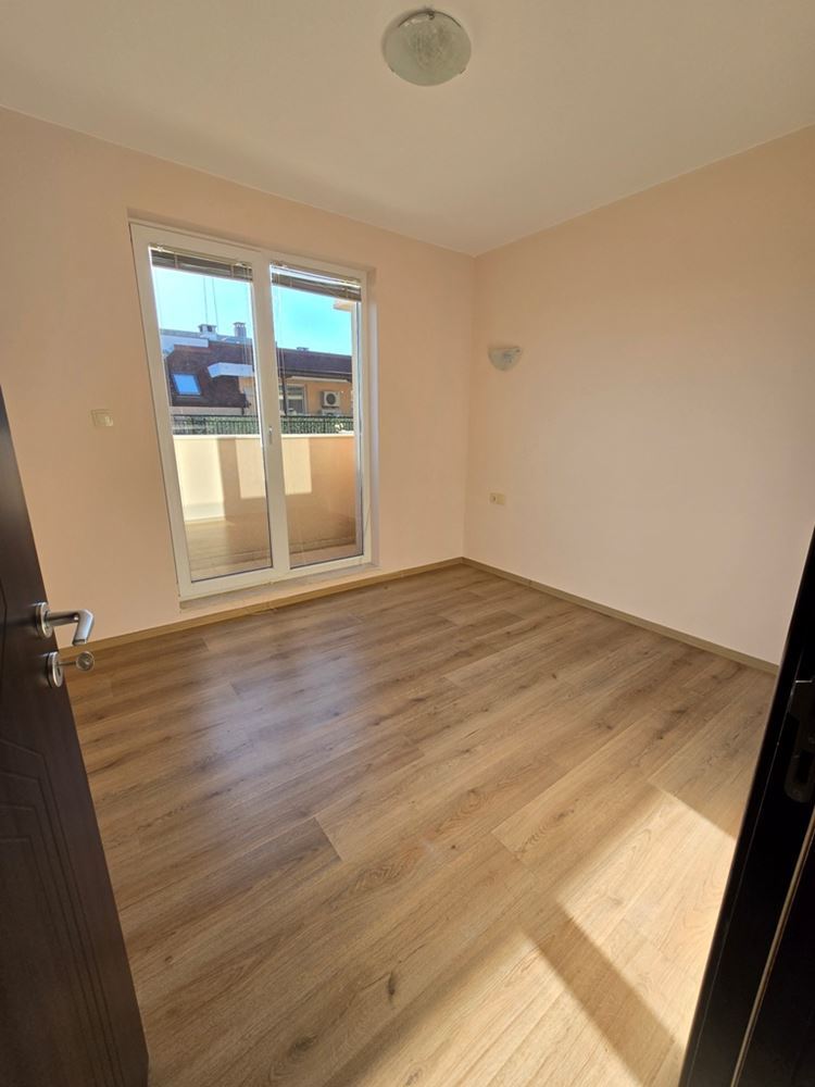 New One-Bedroom Apartment in Pomorie – Renovated, Ready for Furnishing, with a Spacious Balcony and Barbecue