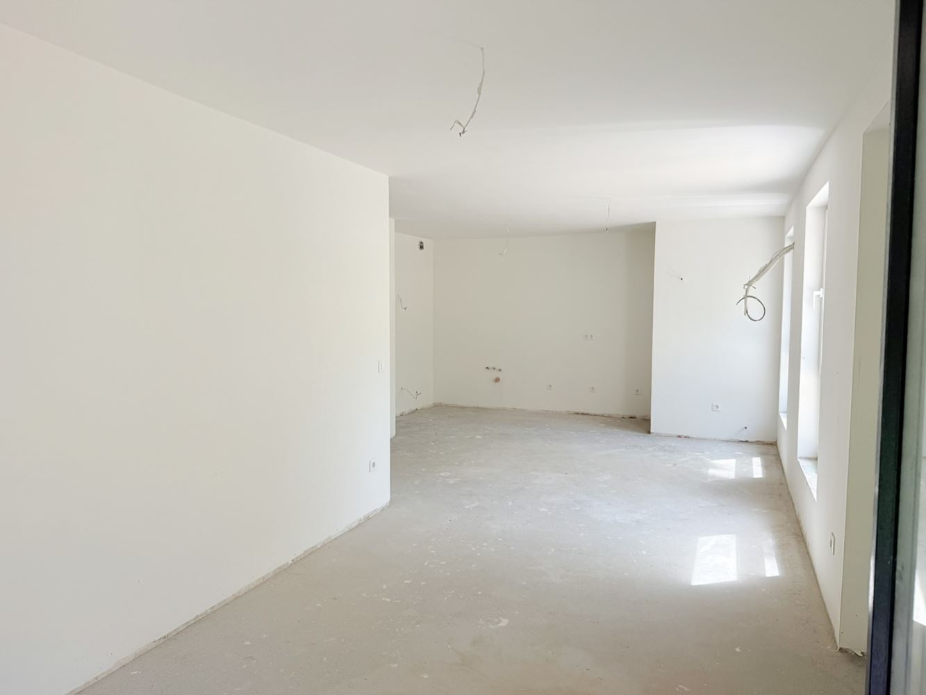 Spacious One-Bedroom Apartment in a New Building with Act 16 in Burgas – Comfort, Space and Excellent Location