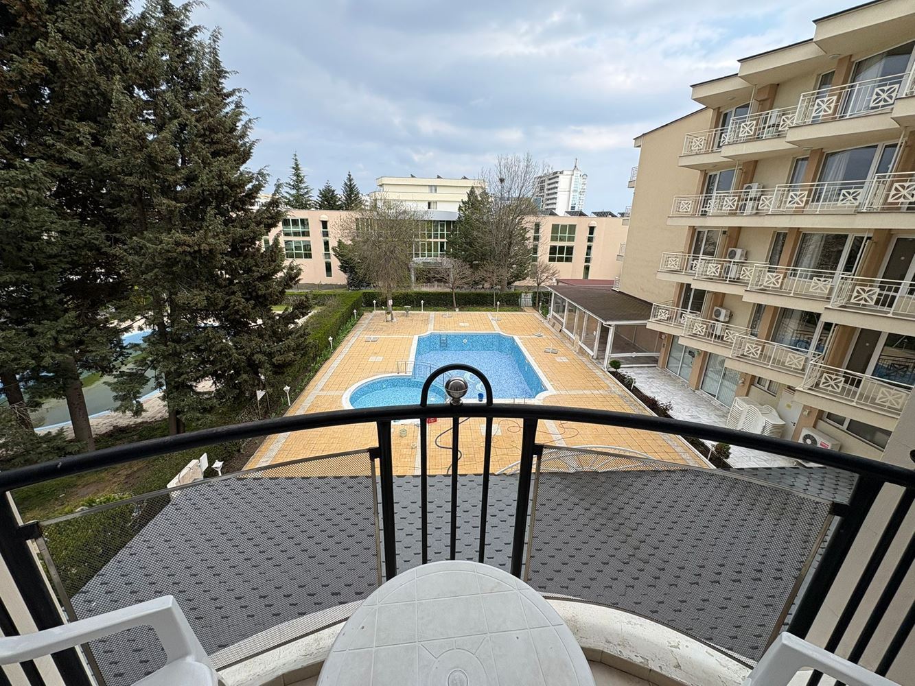 Two-Bedroom Apartment 300 Meters from the Beach in the Center of Sunny Beach