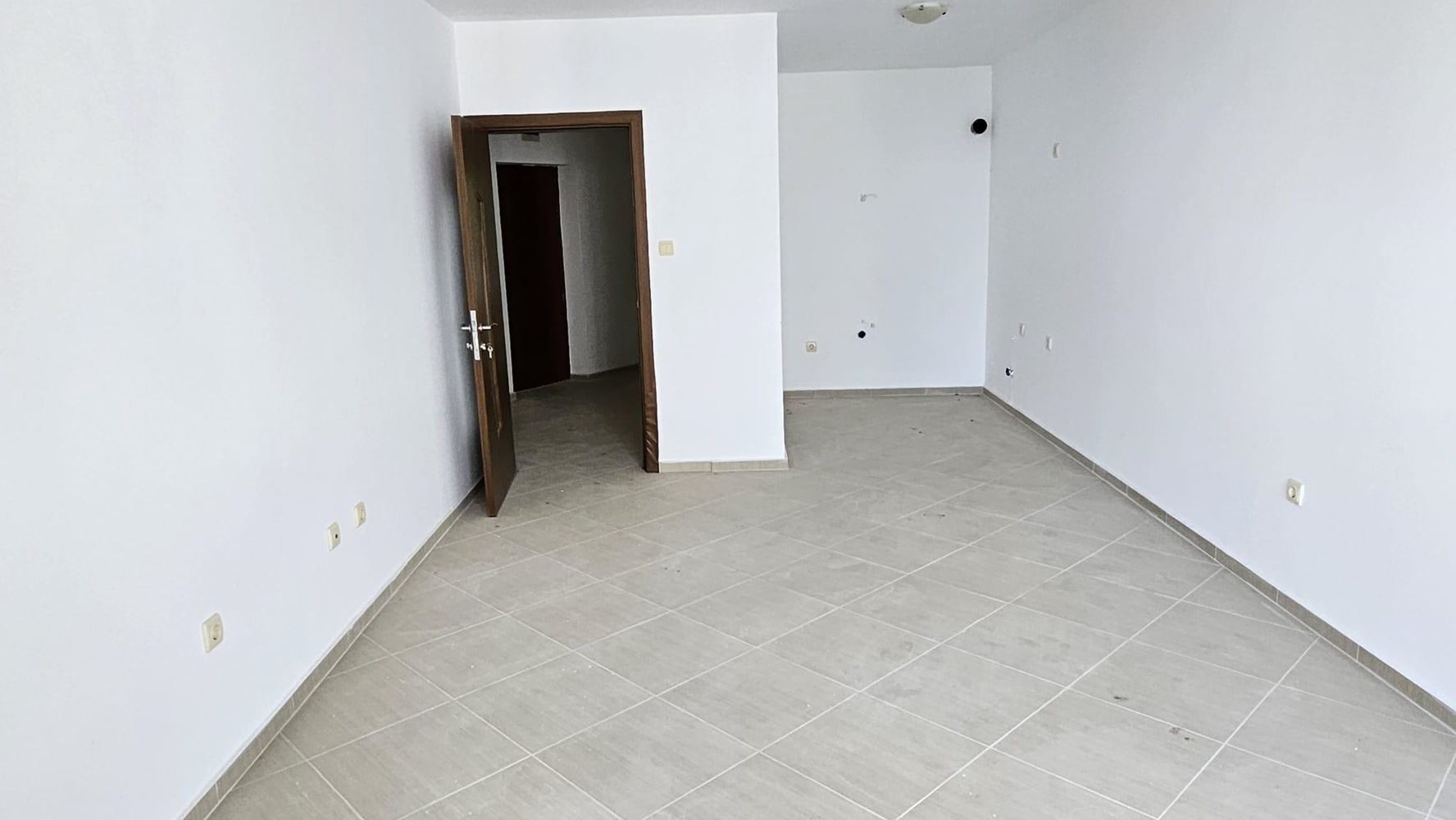 One-Bedroom Apartment with Sea View in Ahtopol – Only 50 Meters from the Beach, No Maintenance Fee