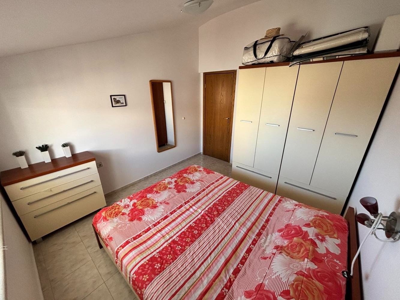Panoramic sea-view three-bedroom? apartment in Sveti Vlas