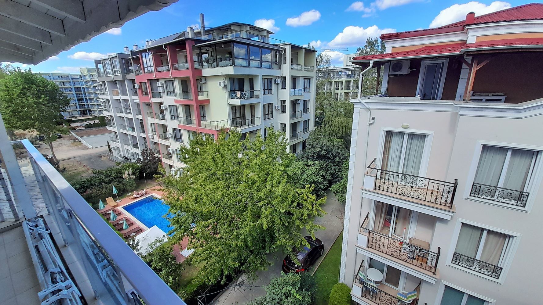 Cozy One-Bedroom Apartment with Spacious Terraces and a Low Maintenance Fee in Sunny Beach