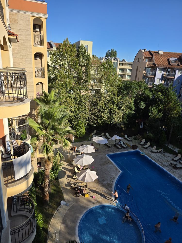 Wonderful one-bedroom apartment in a complex in Sunny Beach – pool view; style and comfort