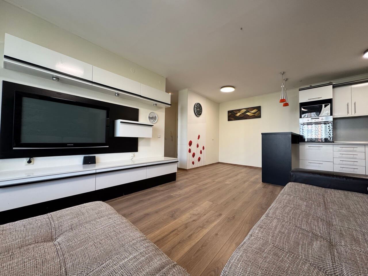 Two-bedroom apartment in a luxury complex on the first line in Sveti Vlas