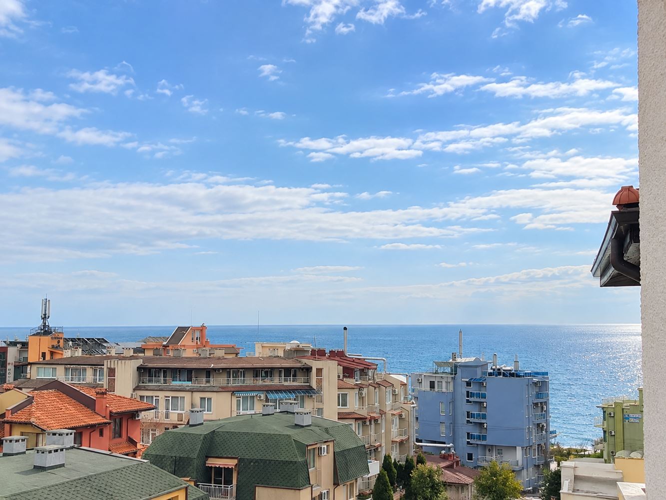 Sea view and comfort in Nessebar – fully furnished one-bedroom apartment