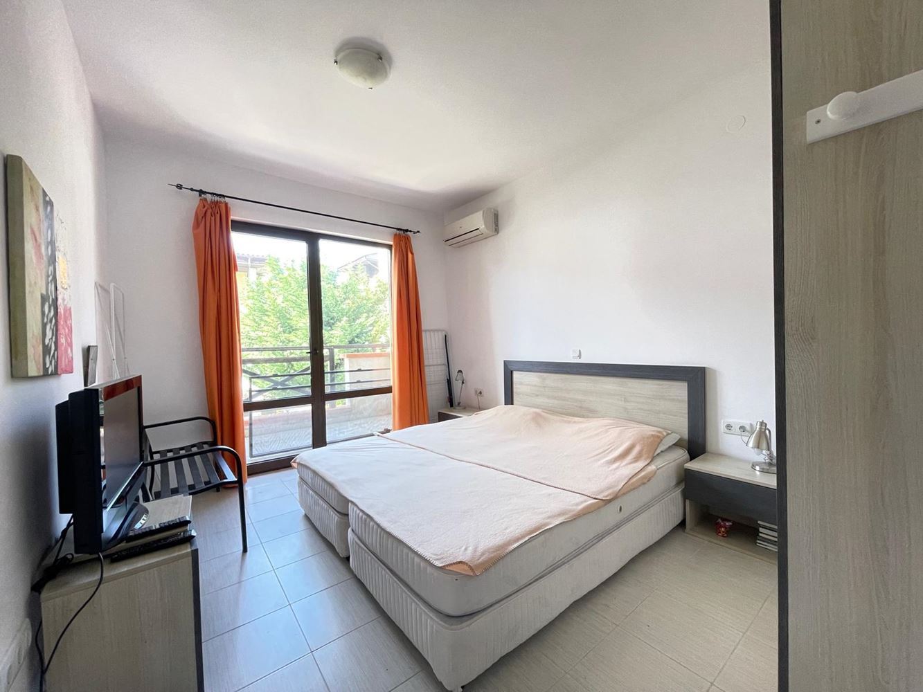 Dream home by the sea – two-bedroom apartment with an excellent location and amenities