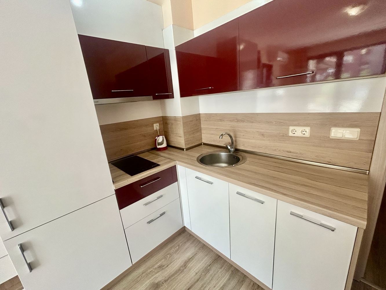 Comfortable one-bedroom apartment with direct access to the pool in Nessebar – an exceptionally convenient offer