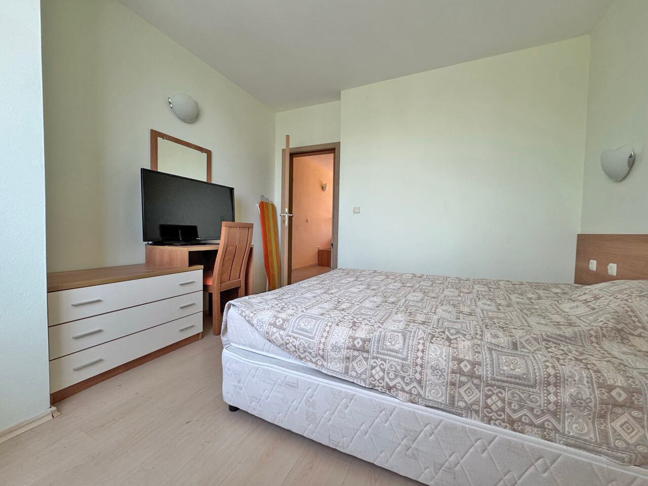 Furnished One-Bedroom Apartment with a Pleasant Pool View in Sunny Beach