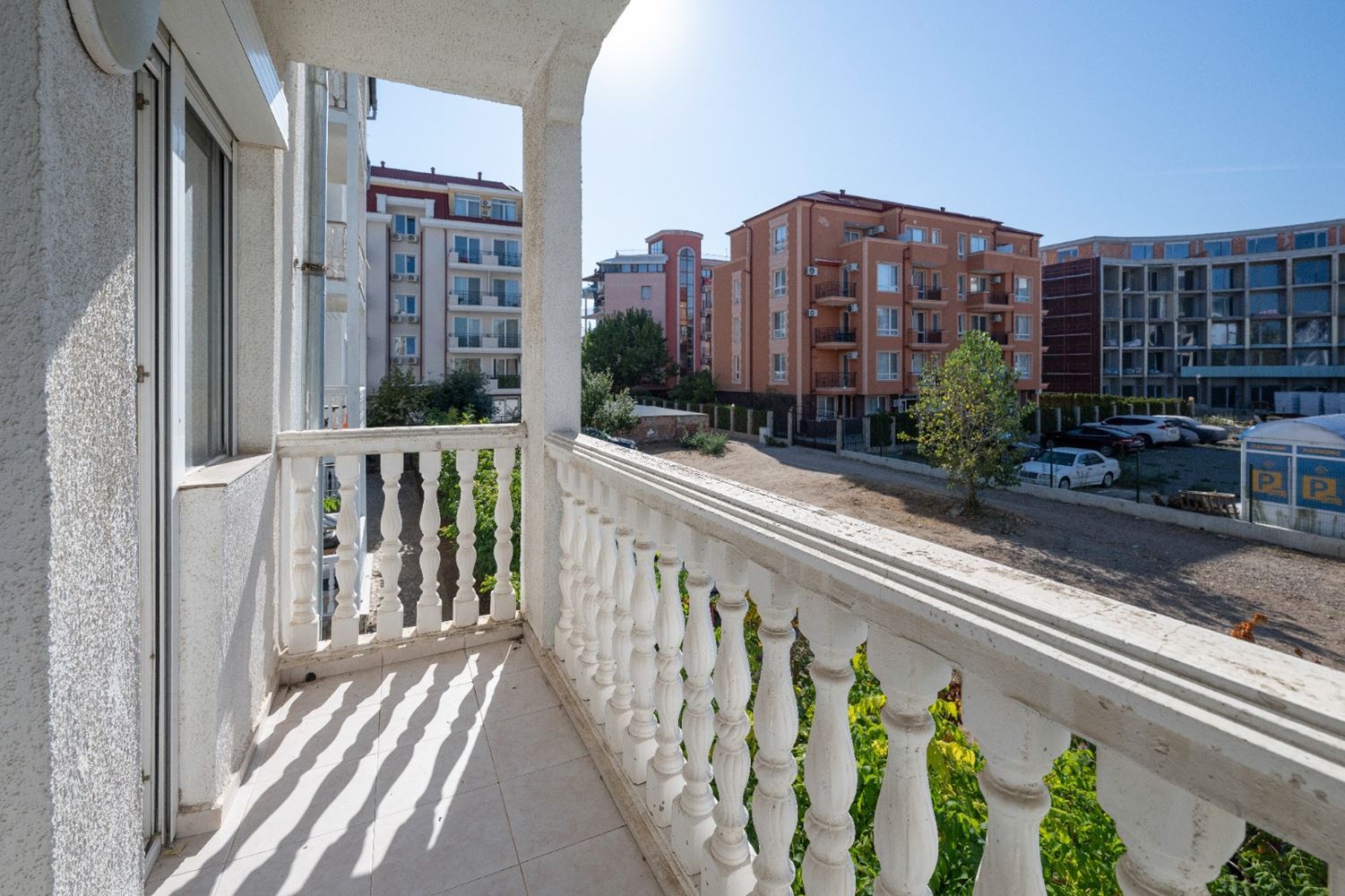Spacious Apartment with Pool View in Sunny Beach – An Excellent Choice for Holidays and Investment