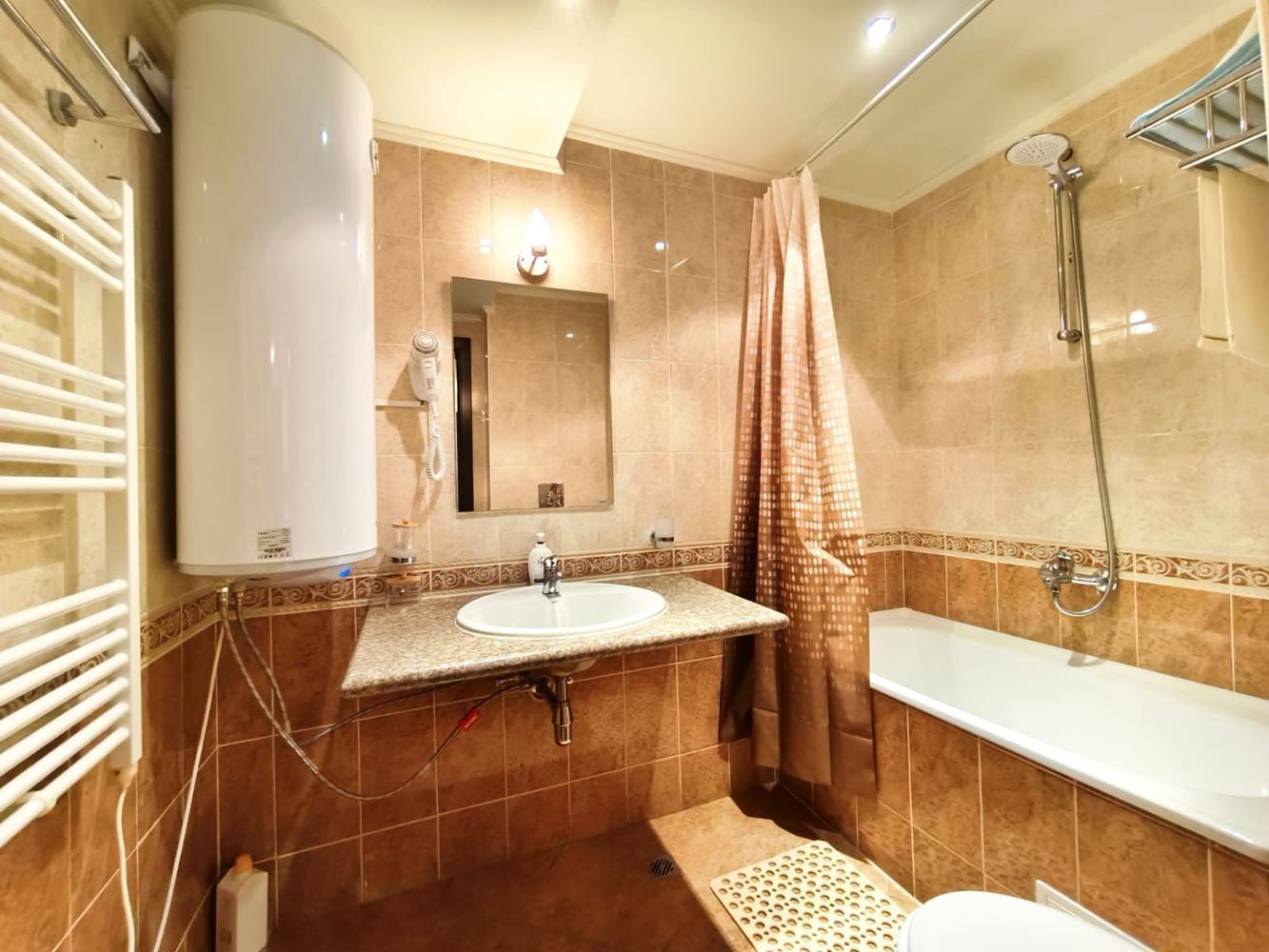 Luxury One-Bedroom Apartment on the First Sea Line in Pomorie – Surrounded by Greenery and Water Attractions