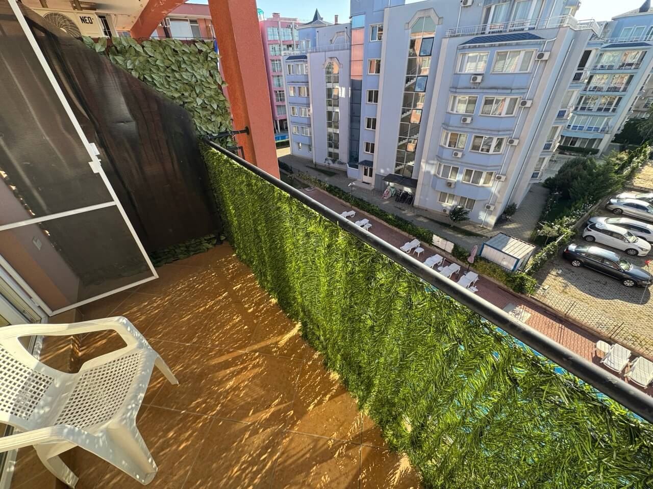Stylish Studio with a Pleasant Pool View in Sunny Beach