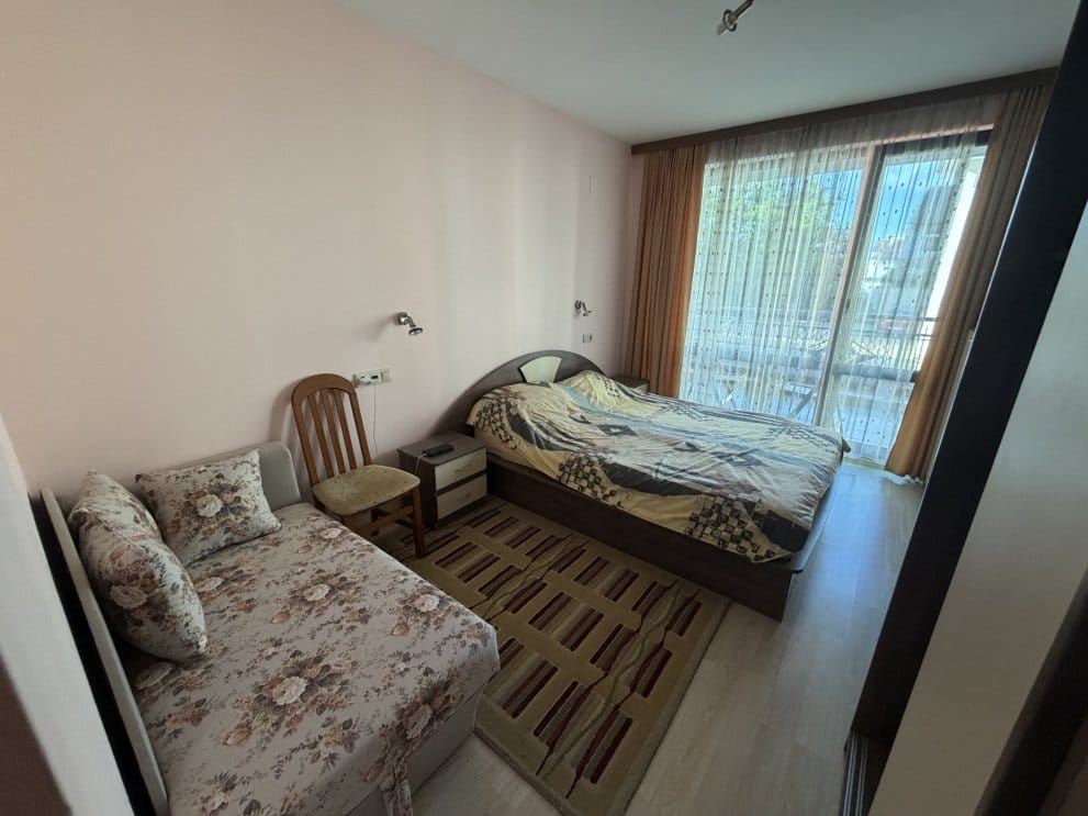 One-bedroom apartment in a modern complex with amenities in Ravda