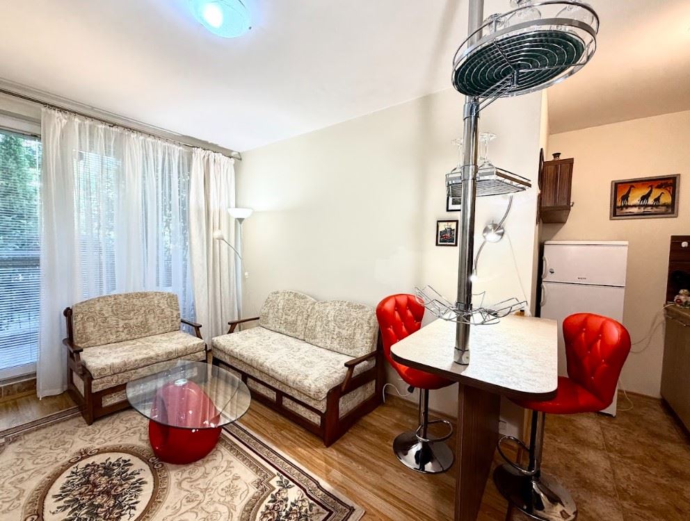 Studio apartment in Nessebar – seaside cosiness, a swimming pool and tranquillity in a gated complex