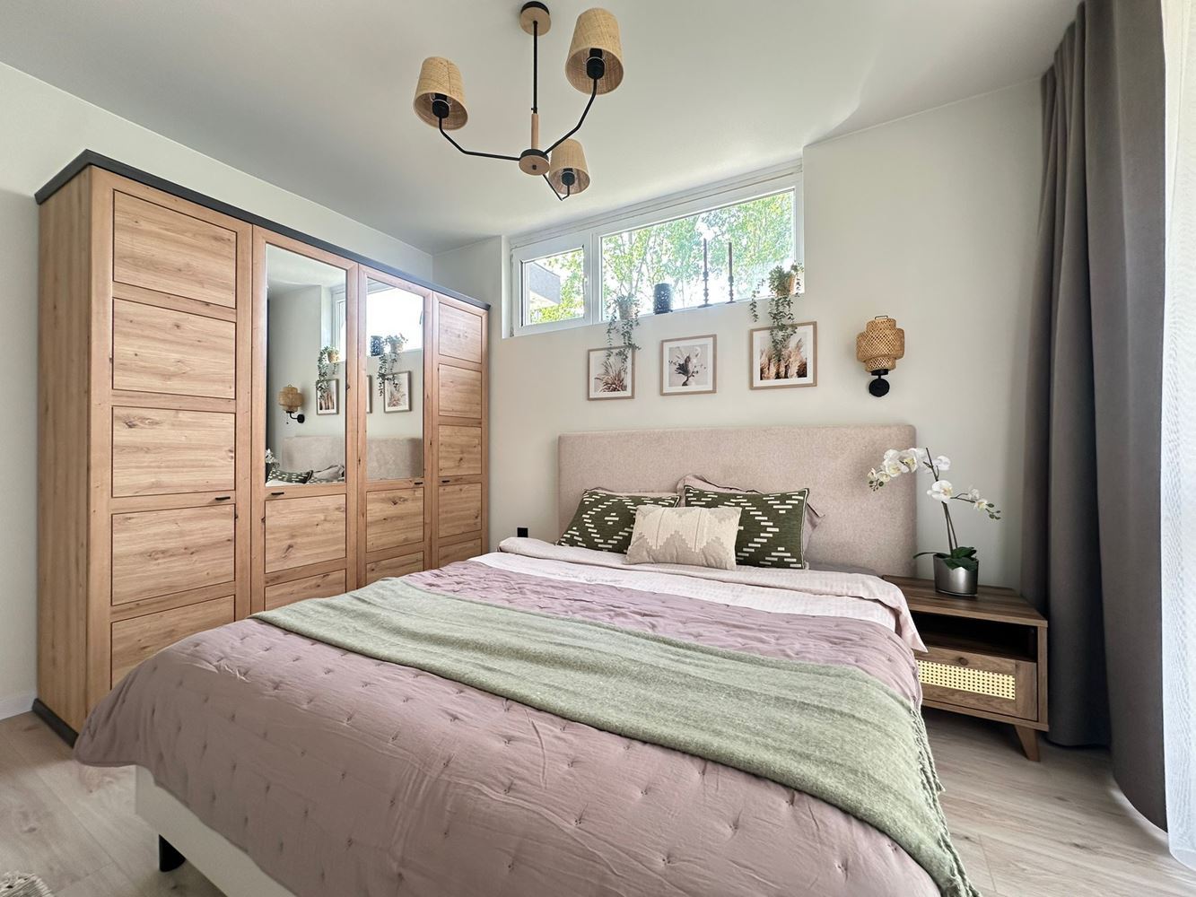 Luxuriously Furnished One-Bedroom Apartment with No Maintenance Fee in Sunny Beach