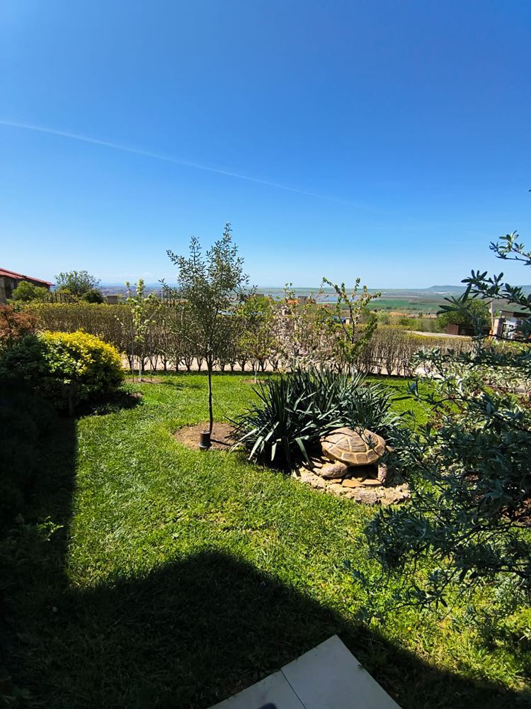 Renovated one-bedroom apartment with panoramic view in a modern complex near Sunny Beach