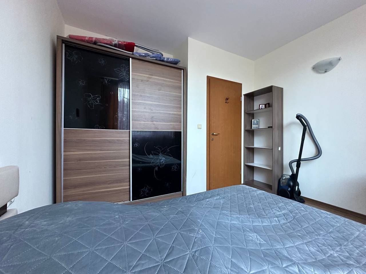 Cozy One-Bedroom Apartment in Ravda with Direct Access to the Pool Area