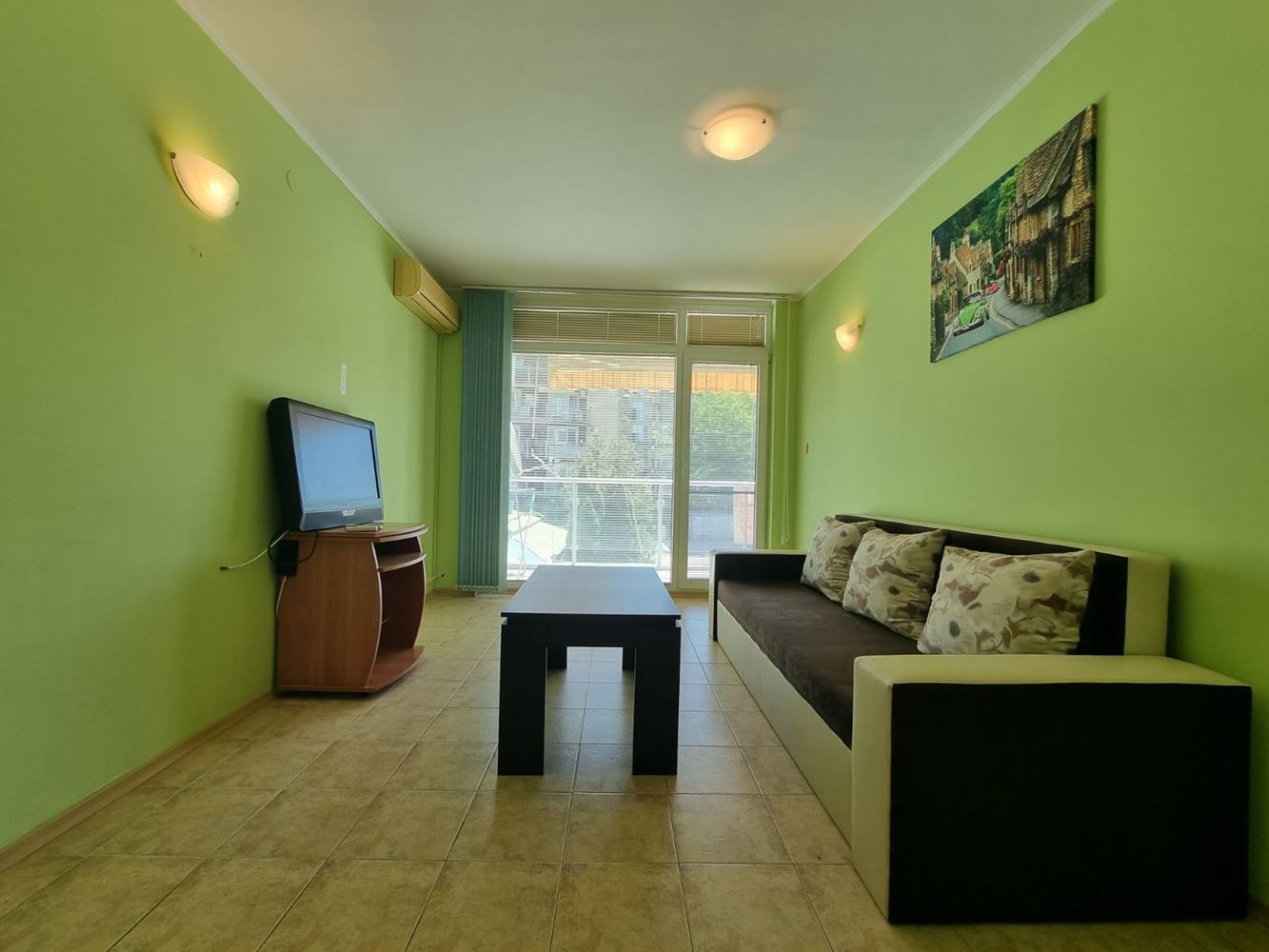 Furnished apartment with one bedroom in Sunny Beach – functional property with amenities and low maintenance fee