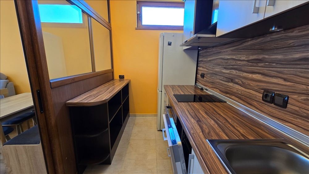 One-bedroom apartment without a maintenance fee in Sarafovo – recently refreshed
