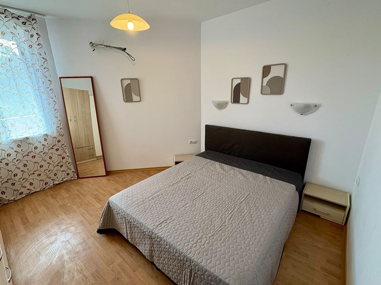 Sunny Beach – Cozy One-Bedroom Apartment with Pool View, Five Minutes from the Beach