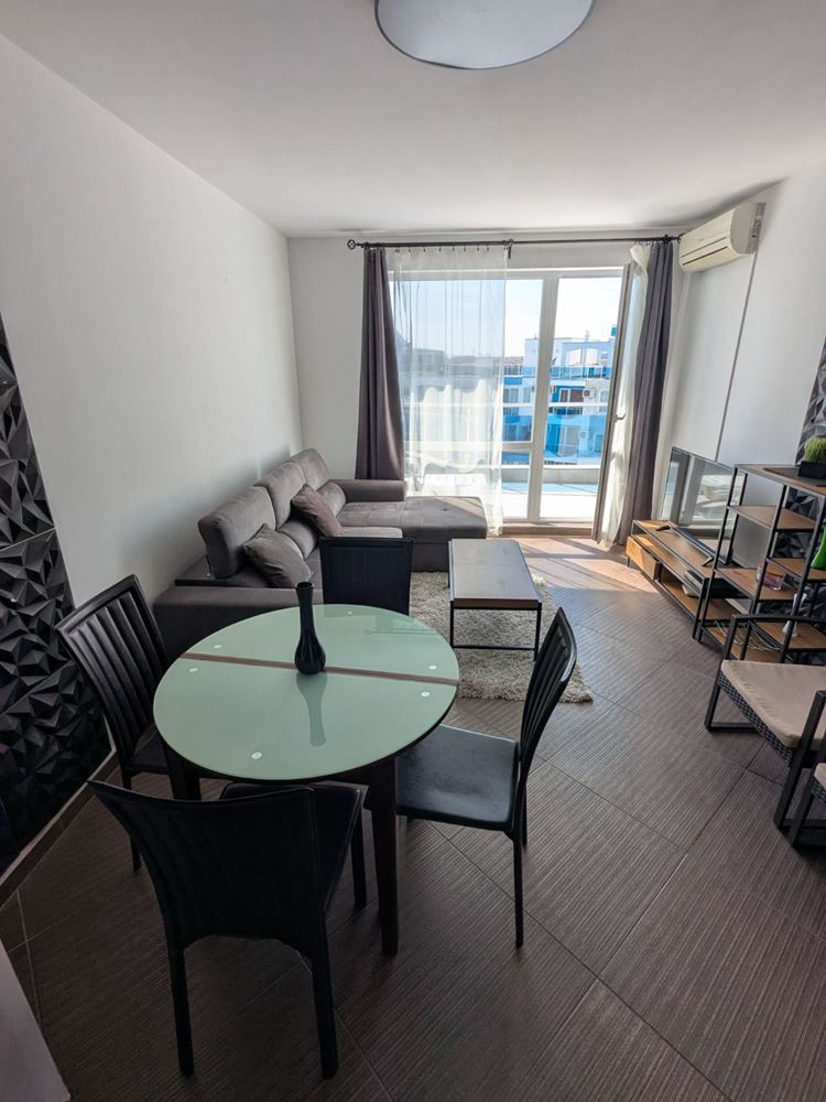 Cozy one-bedroom apartment with partial sea view in Nessebar