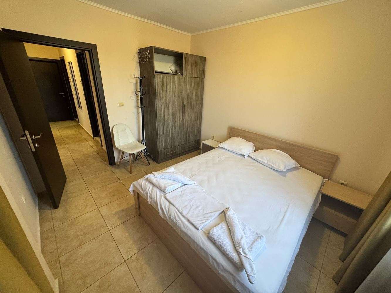 Spacious apartment with three bedrooms, its own atmosphere and excellent infrastructure in Nessebar