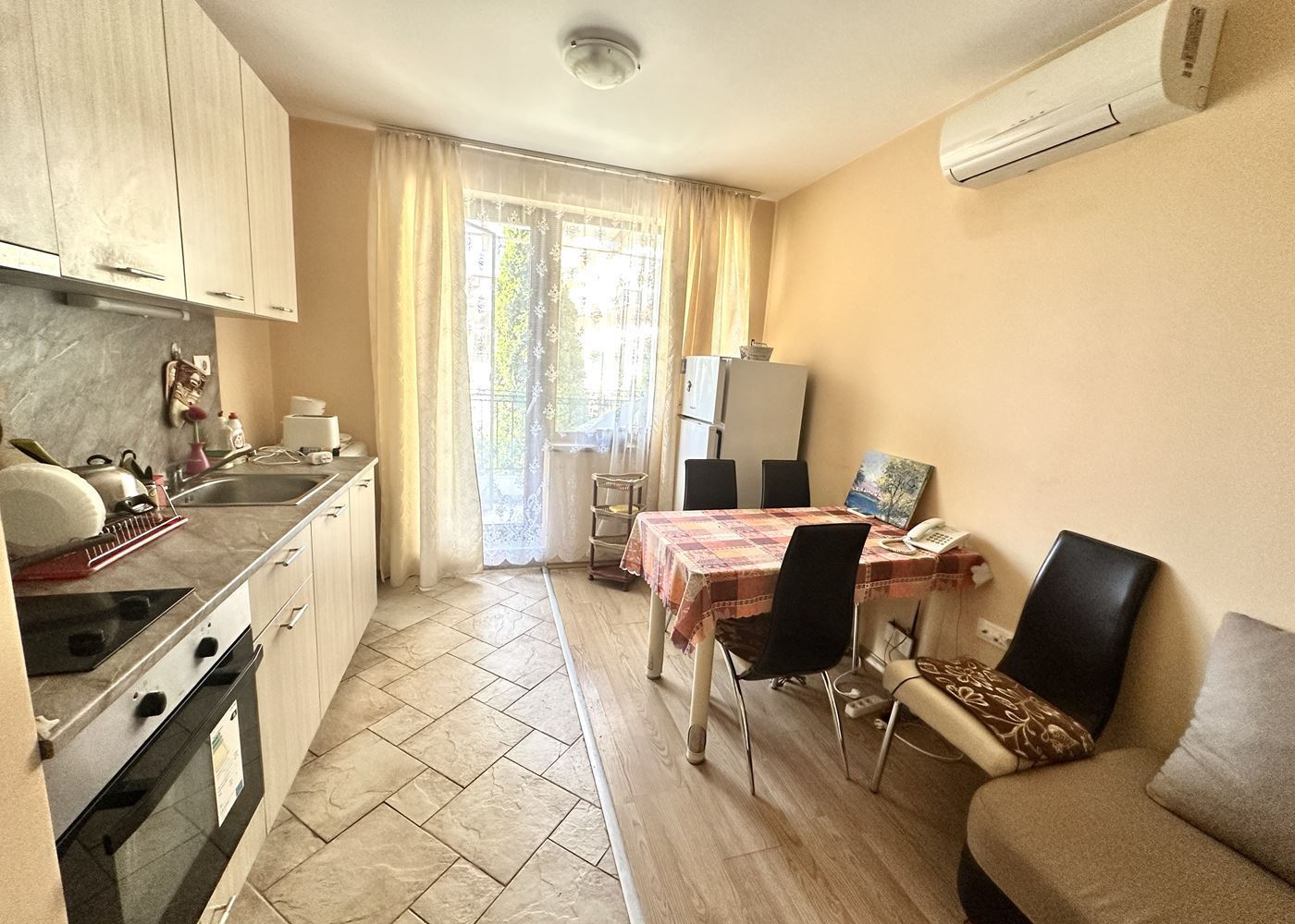 One-bedroom apartment on the first sea line in Sveti Vlas – cosiness and a seaside atmosphere