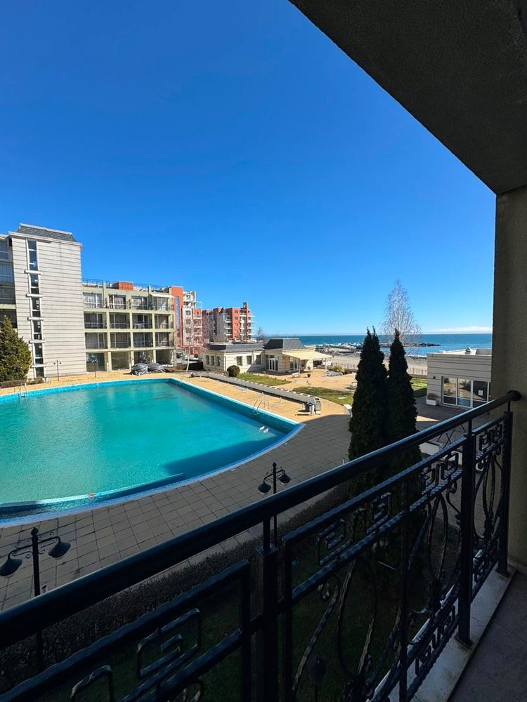 Wonderful studio on the first line in Pomorie with sea view – comfort, cosiness and a prestigious location