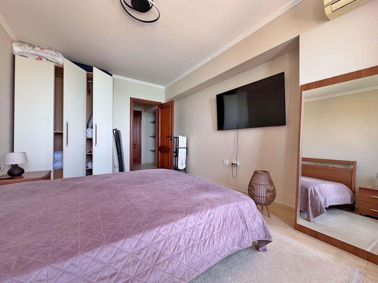 One-Bedroom Apartment on the First Line with Panoramic Sea View in Sveti Vlas