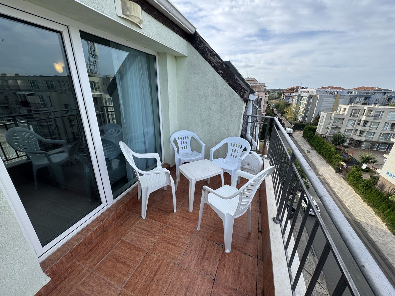 One-bedroom apartment with panoramic views in the heart of Sunny Beach