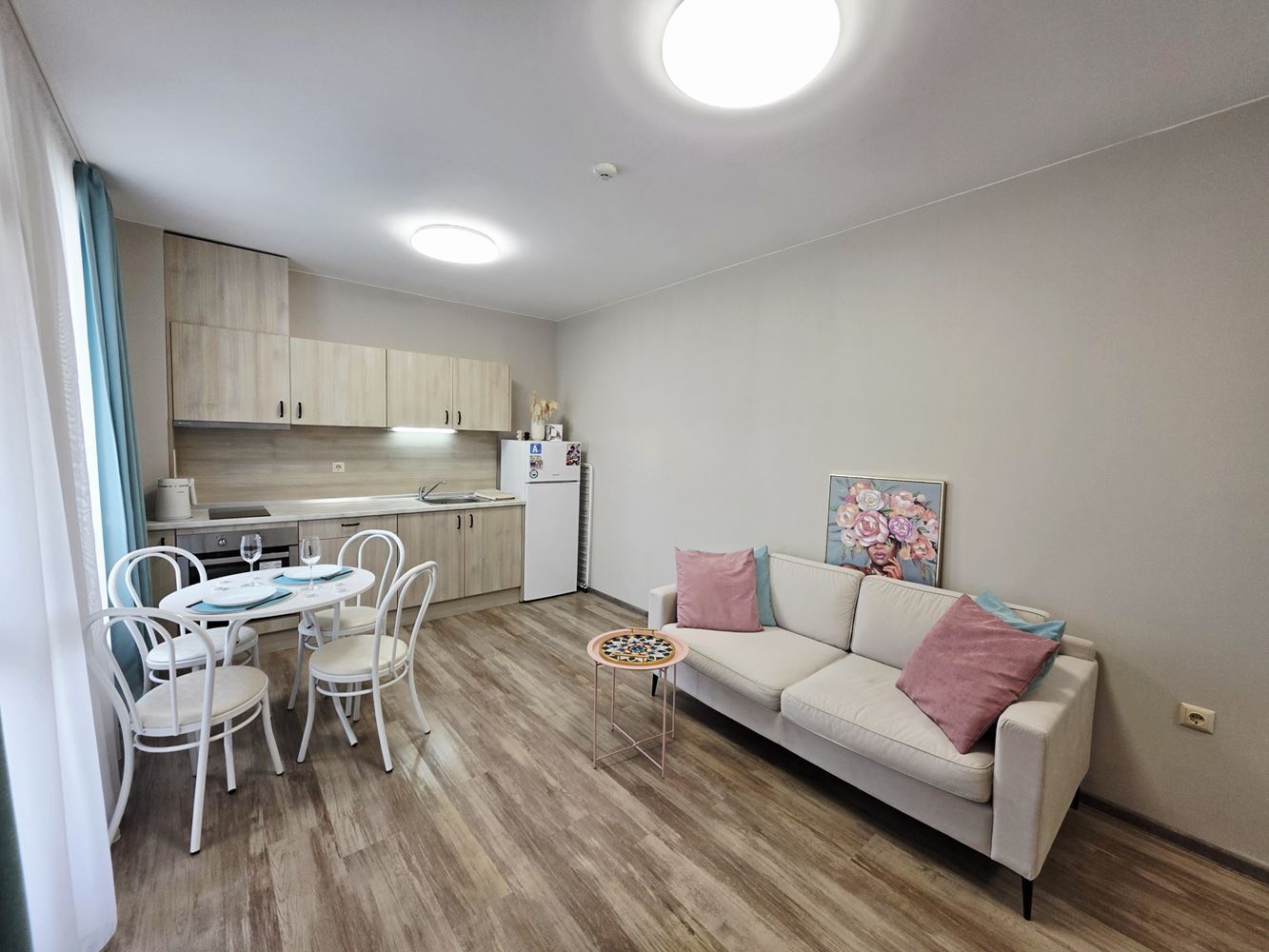 Sea Comfort with a Private Garden – One-Bedroom Apartment Just Steps from the Beach in Sveti Vlas