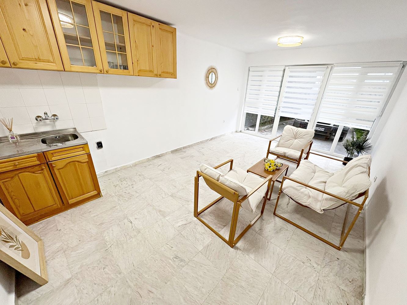 Two independent residential spaces with sea view in the center of Sveti Vlas – designer interior and private parking space