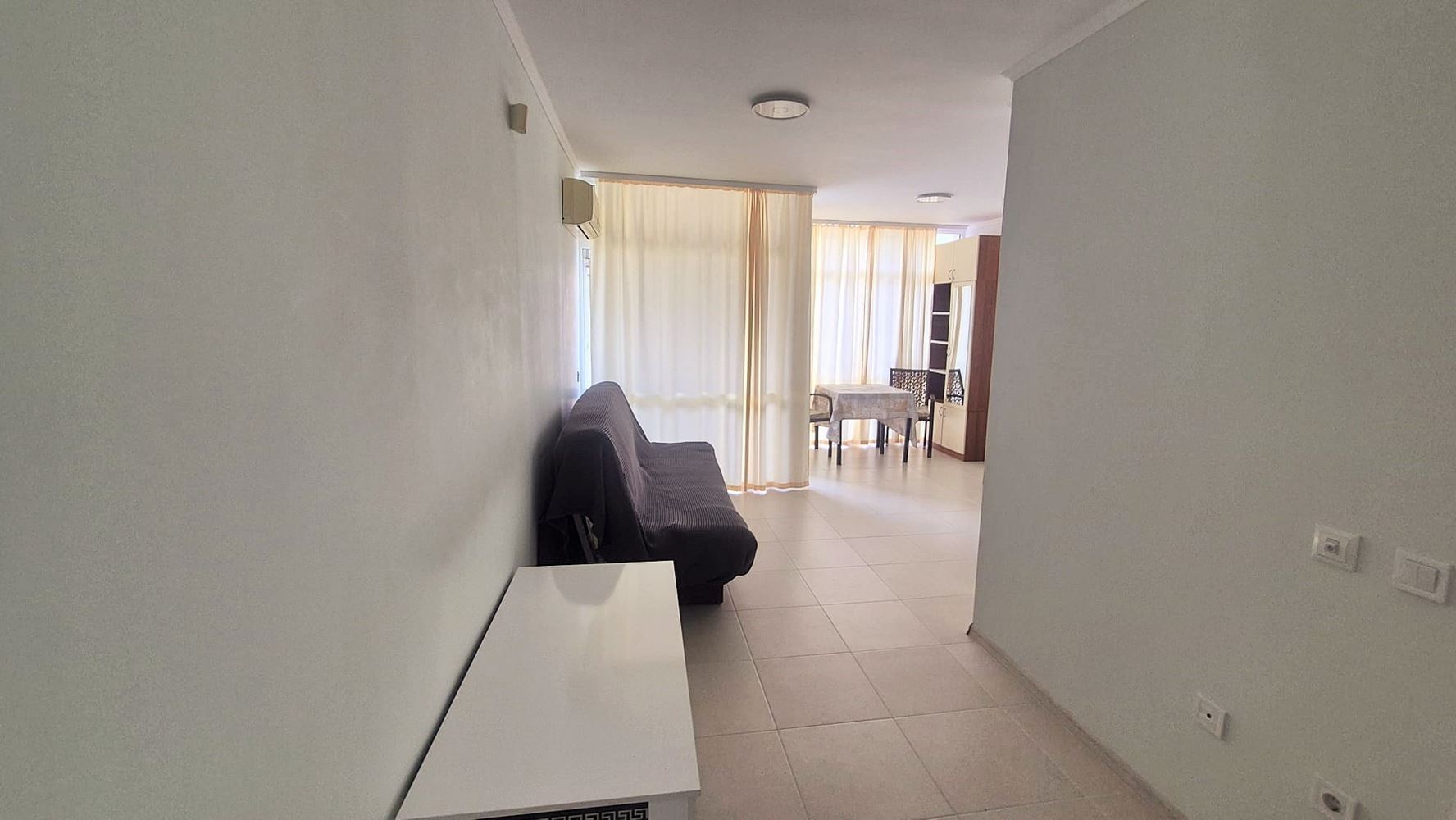 Stylish One-Bedroom Apartment with New Furnishings in the Cocoa Beach Area – Ready to Move In