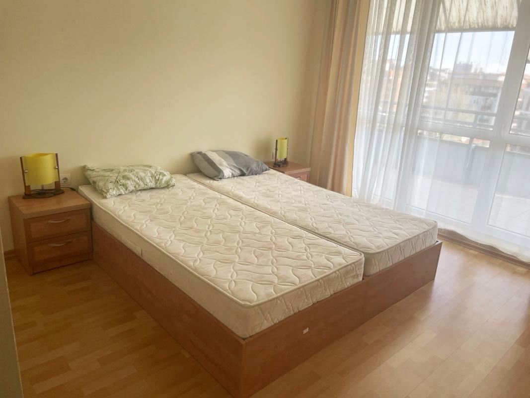 Spacious one-bedroom apartment in a top location in the heart of Sunny Beach