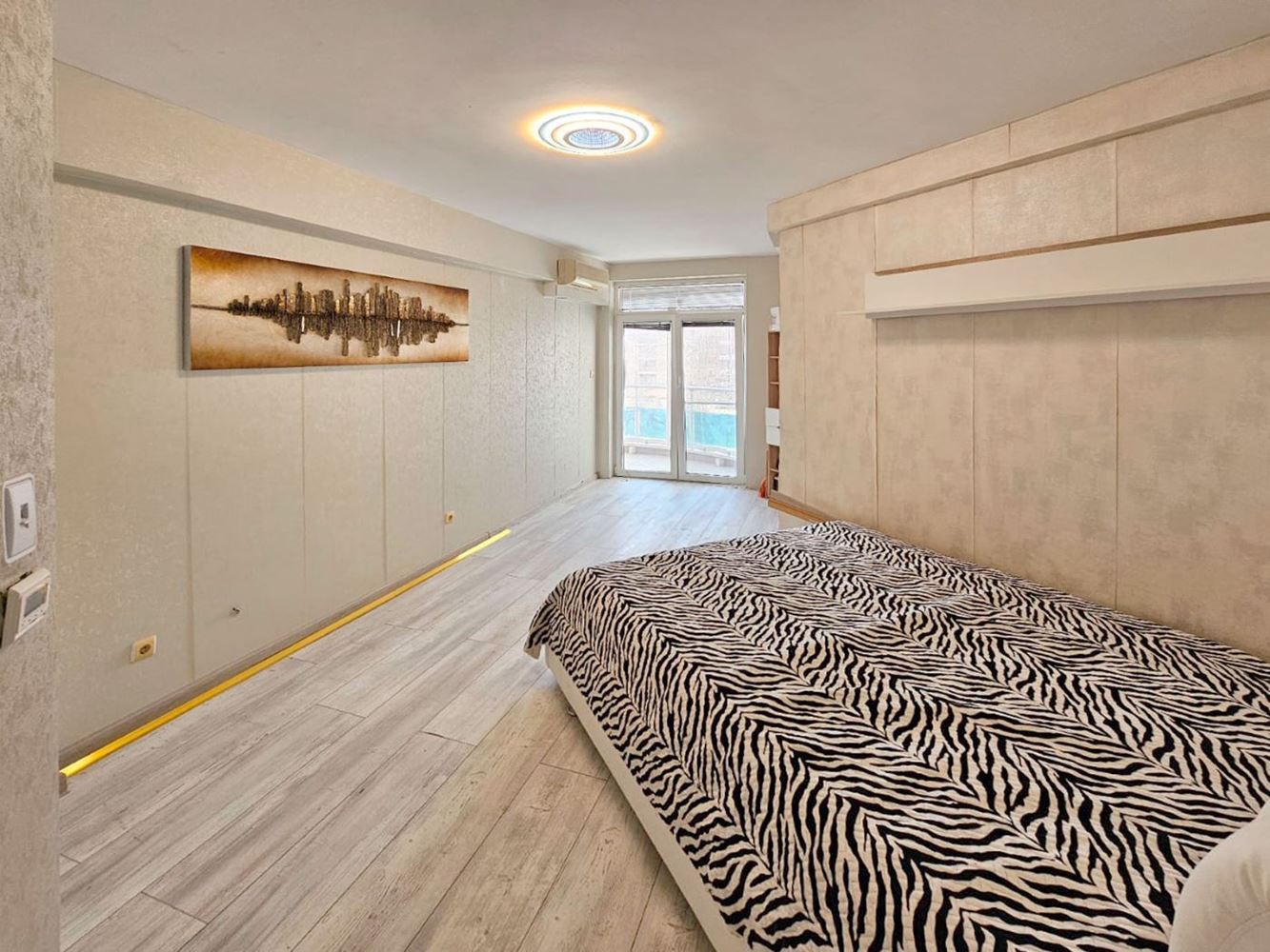 Luxury two-bedroom apartment with sea view on the first line in Ravda – 114 m², two terraces, and full comfort