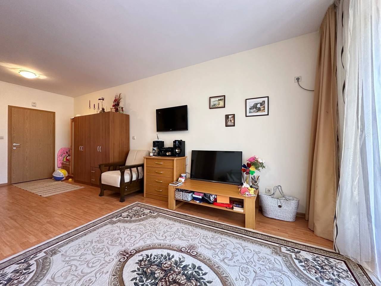 Sveti Vlas – Fully Furnished Apartment on the First Line with Private Beach and Sea Atmosphere
