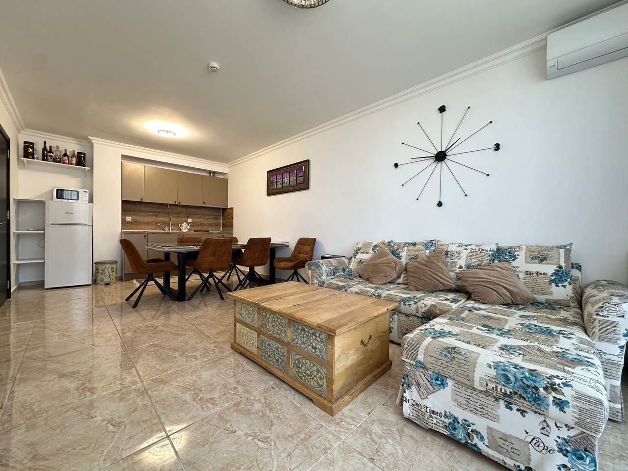 Two-Bedroom Apartment with Sea View 200 m from the Beach in Sveti Vlas